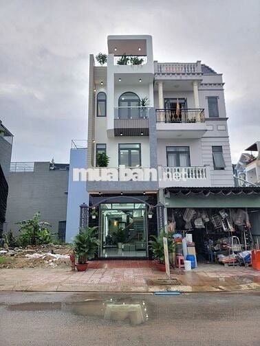 Cho Thuê Nhà Mặt Tiền Lớn Đ.Trương Công Định 6PN + 1 MẶT BẰNG :20tr TL