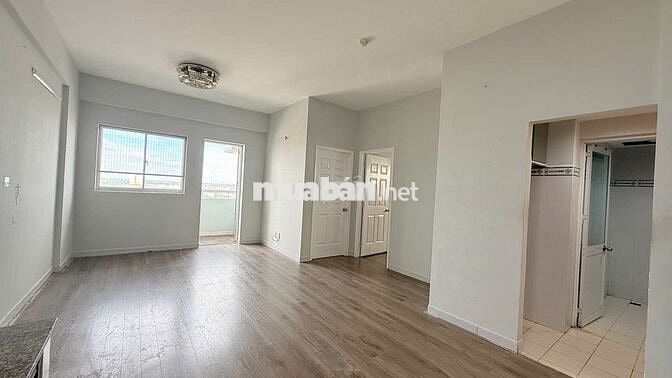 CĂN HỘ LÊ THÀNH 72M ,BANCON SIÊU RỘNG,2PN.