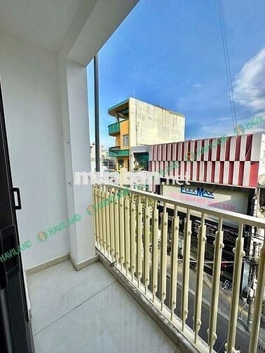 CHO THUÊ CĂN HỘ FULL NỘI THẤT CÓ BAN CÔNG NGAY TRUNG TÂM TIỆN NGHI