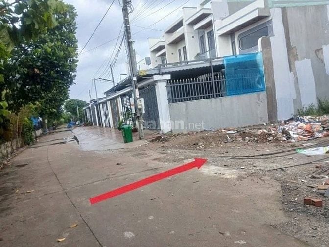 Chính chủ cần bán 144m2 đất sổ riêng thổ cư. Chỉ cần 300 triệu TT