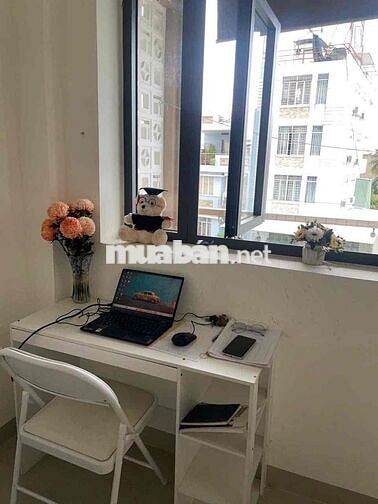 Phòng ban công Ngay Công Viên Làng Hoa, Tân Sơn