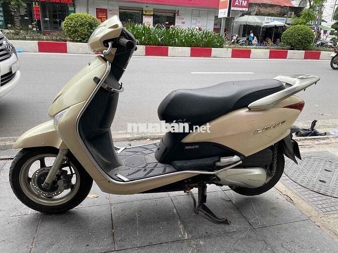 Cầm đồ thanh lý xe LEAD đk 2010 máy ngon như hình