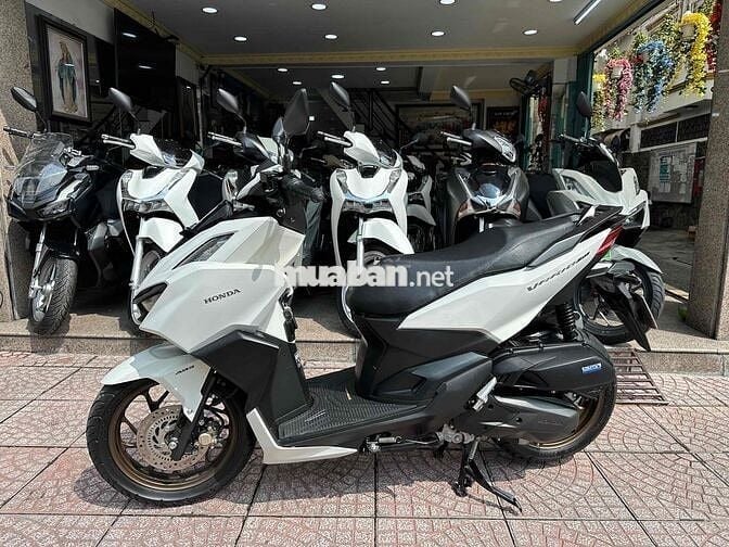 VARIO 160 ABS 2022 Trắng 2000 km BSTP Chính Chủ