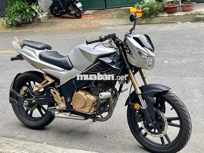 rebell notus cafe racer tracker