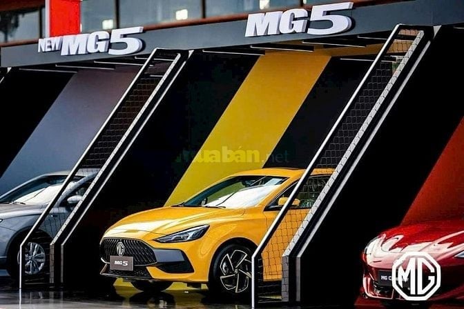MG5 LUX nổi bật với bộ sưu tập màu sắc cực kỳ độc đáo. Nhưng màu VÀNG 