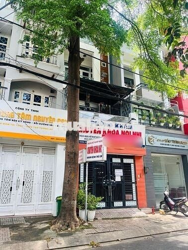 Nhà cho thuê nguyên căn mặt tiền đường Gò dầu 4,2x22,5m 3L