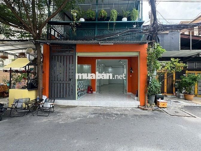 Cho Thuê Mặt Bằng Ngang 5,5m Ngay Nguyễn Gia Trí Quận Bình Thạnh