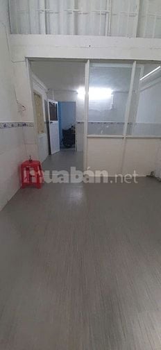 CHO THUÊ MẶT BẰNG HẼM LỚN-  QUẬN 3