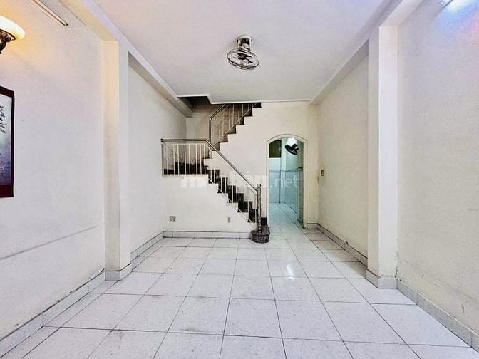 THÍCH QUẢNG ĐỨC, PHÚ NHUẬN- 20M RA MẶT TIỀN- 45m2- 7,x TỶ TL