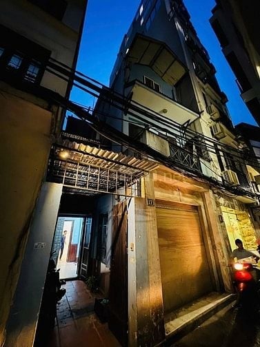 Đội Cấn – Ba Đình – Ô Tô – 74 m2 – 3 Tâmgf – MT 5.4 m – Giá 20.9 Tỷ. 