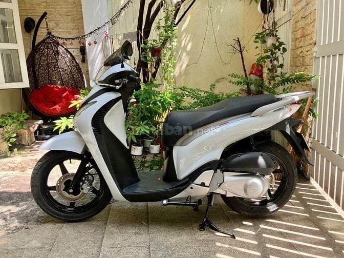 Bán xe @ 150 cảm ứng úp lên SH-i full Ý 2012