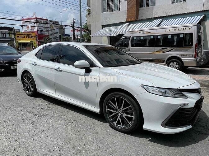 Toyota Camry 2.5Q 2023