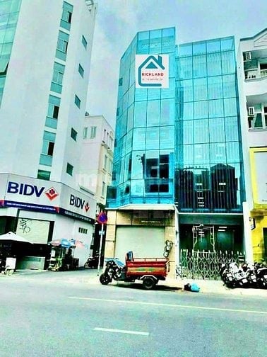 Cho thuê Nhà góc 2 MT  52B-52C Nguyễn Bỉnh Khiêm, P.Tân Định, Tp HCM