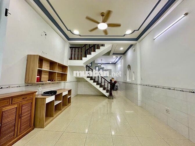 Nhà 3 TẦNG MỚI đường số 9, Linh Tây, TĐ, Ô TÔ ĐẬU cửa