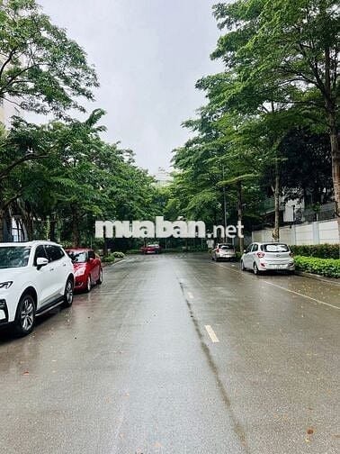 BÁN CĂN HỘ NO4A NGOẠI GIAO ĐOÀN  DT: 79M; TẦNG TRUNG ĐẸP