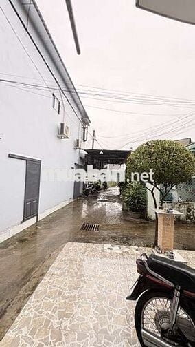 BÁN NHÀ HÓC MÔN - Ô TÔ ĐẬU CỬA - DT KHỦNG - GIÁ CỰC RẺ