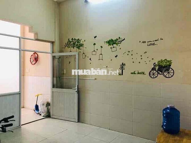 Cho thuê mặt bằng MT đường Tân Hải, ngay sau lưng Etown Cộng Hòa.