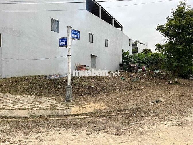 Chính chủ cần tiền bán lô góc đường Nguyễn Thế Kỷ 170m2