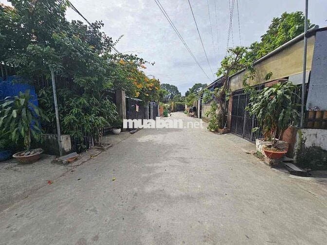 Đất rộng 379,3m2 gần ngã tư Miếu Ông cù, p Bình Chuẩn, Tp Dĩ An