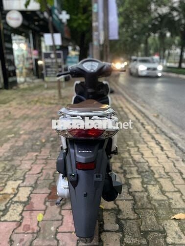 Honda Vision 2023 màu Trắng