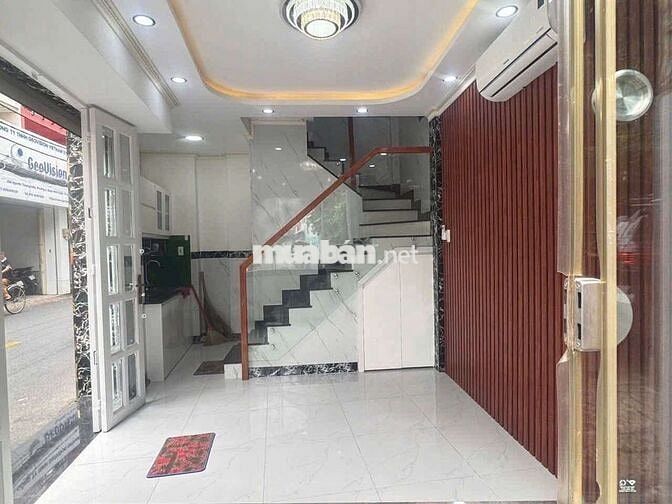 Nhà mặt tiền Nguyễn Thượng Hiền 3 tầng giá chỉ 14tr