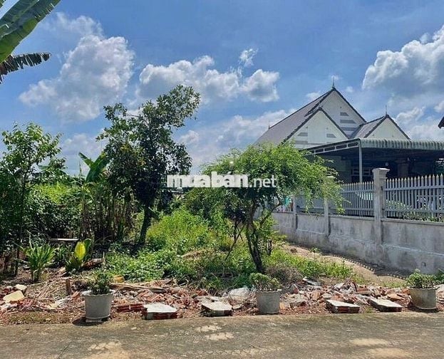 Cần ra gấp đất sẵn nhà mt DH giá rẻ_công chứng liền để qua Mỹ định cư