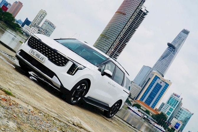 ROYALCAR TUYỂN DỤNG NHÂN VIÊN GIAO NHẬN TẠI THỦ THIÊM