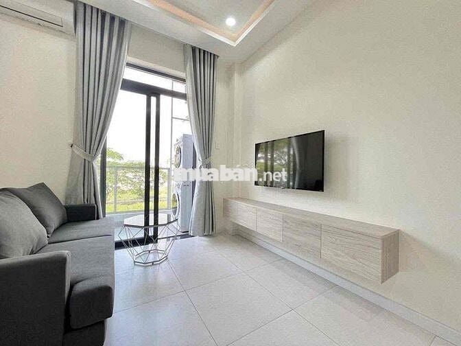 Cho thuê căn hộ 1PN quận 1 Trần Hưng Đạo full nội thất ban công thoang