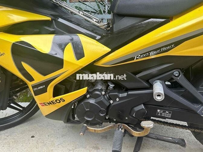 cần bán xe đang sử dụng tốt