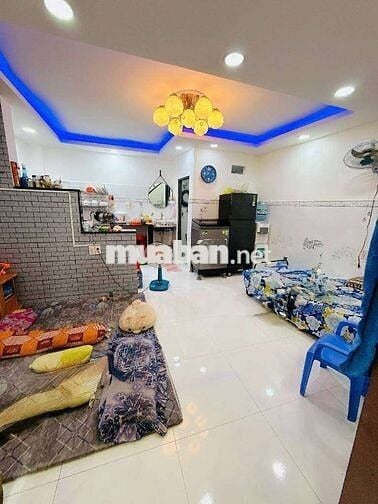 BÁN NHÀ ÂU DƯƠNG LÂN Q8 - 35M2 - 3 TẦNG - HẺM RỘNG THOÁNG - SHR - 3TỶ4