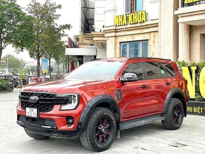 bán xe ford everet 2023 sport đỏ
