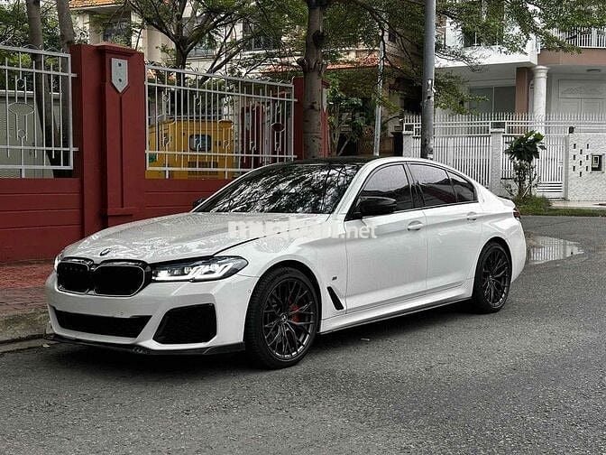 BMW_520i_MSport Model 2023 Bao Bank 90%