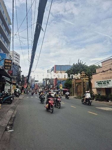 Bán nhàMới 2 tầng Lê Quang Định,Phường Gia Định,D tích 32.7m2 ,2PN,2WC