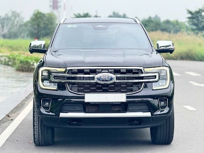 Bán ôtô Ford Everst 4x4 Titanium, sản xuất 2022, chạy được 65.000km