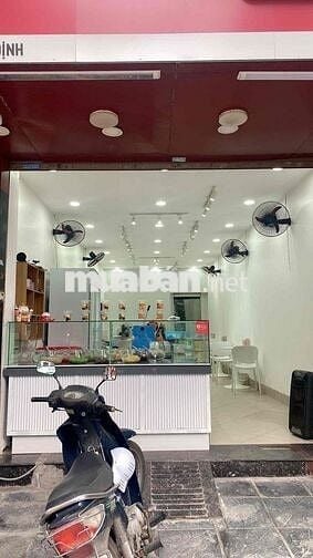 Cho thuê nhà mặt phố Trương Định DT 43m, MT 4m