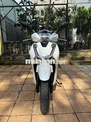 Honda SH 150cc CBS 2017 Máy zin Chính chủ Xe mộc