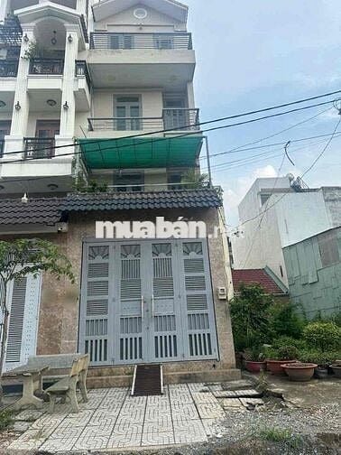 CHO THUÊ NHÀ ĐƯỜNG 8 M  XE TẢI ĐẬU CỬA