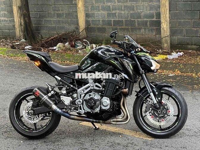 Kawasaki Z900 nhiều đồ chơi