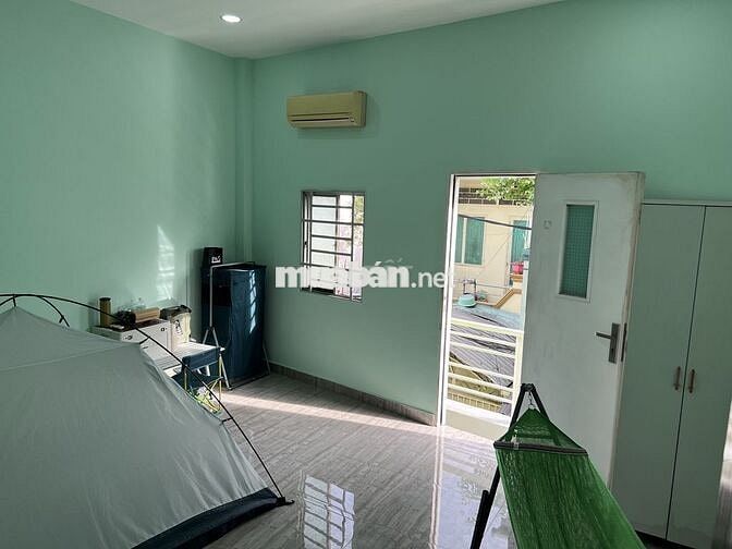 Cho thuê phòng trọ 23m2, có nhà VS riêng. gần Gigamall