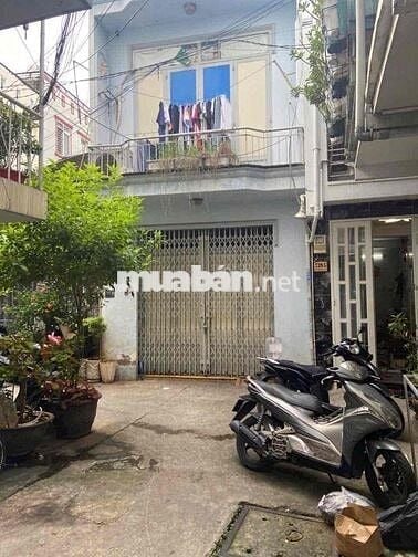 nhà nhỏ tiện gia đình ít người