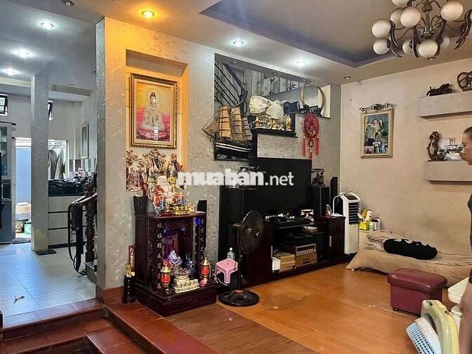 CẦM 600TR CÓ NGAY CĂN  NHÀ 77M2 NGANG KHỦNG 7M- HUỲNH TẤN PHÁT Q7