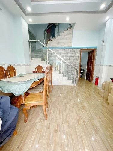 Bán Nhà Quận 9 HXH Gò Cát, Phú Hữu. DT:151,4m2, 4PN chỉ 5,6tỷ