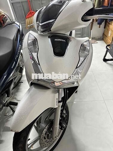 Do it chạy dư nên bán chiếc sh chính chủ đời ,2021