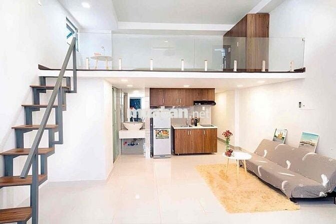 CĂN HỘ CÓ GÁC CAO BAN CÔNG RỘNG 40m2 Ở NGUYỄN HỮU CẢNH GIÁP Q1 Q3