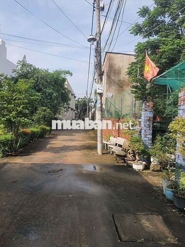 Bán Nhà DT200m (6×32)  HXH 6m Ngay ĐH. Kinh Tế Luật Đ.Số8 Linh Xuân