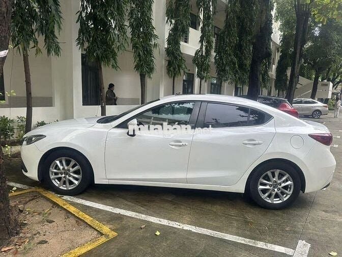 Mazda 3 2015 1.5 AT Sedan - 141000 km