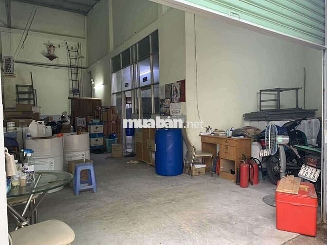 𝐊𝐇𝐎: 150m2➖ 15tr/th 𝐂𝐇𝐎 𝐓𝐇𝐔𝐄̂ 
💠 GẦN CHỢ VẢI PHÚ THỌ HÒA.