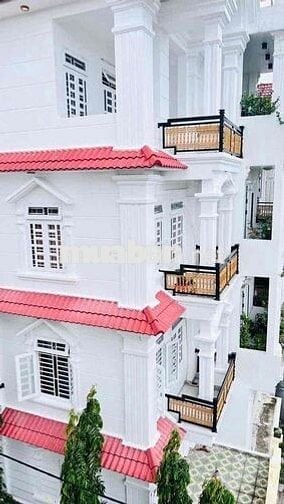 Bán gấp nhà lô góc 4 tầng đúc thật, đường Trần Thị Hè, 64m2 ngang 8m