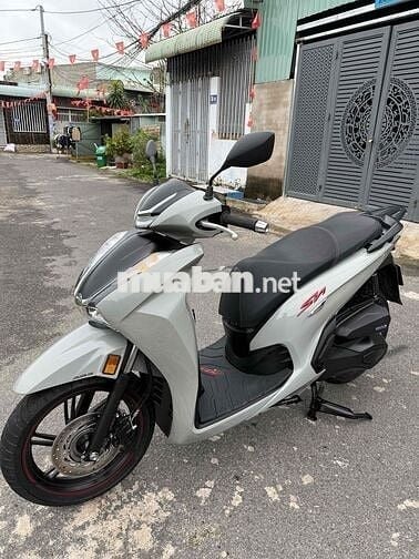 bán hoặc trao đổi xe khác