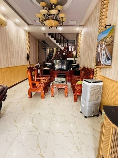 Mã Lò Cạnh Tên Lửa, Nhà Riêng 4 Tầng, 4x18m, 4PN, Hẻm 8m Thông, 7.3 tỷ